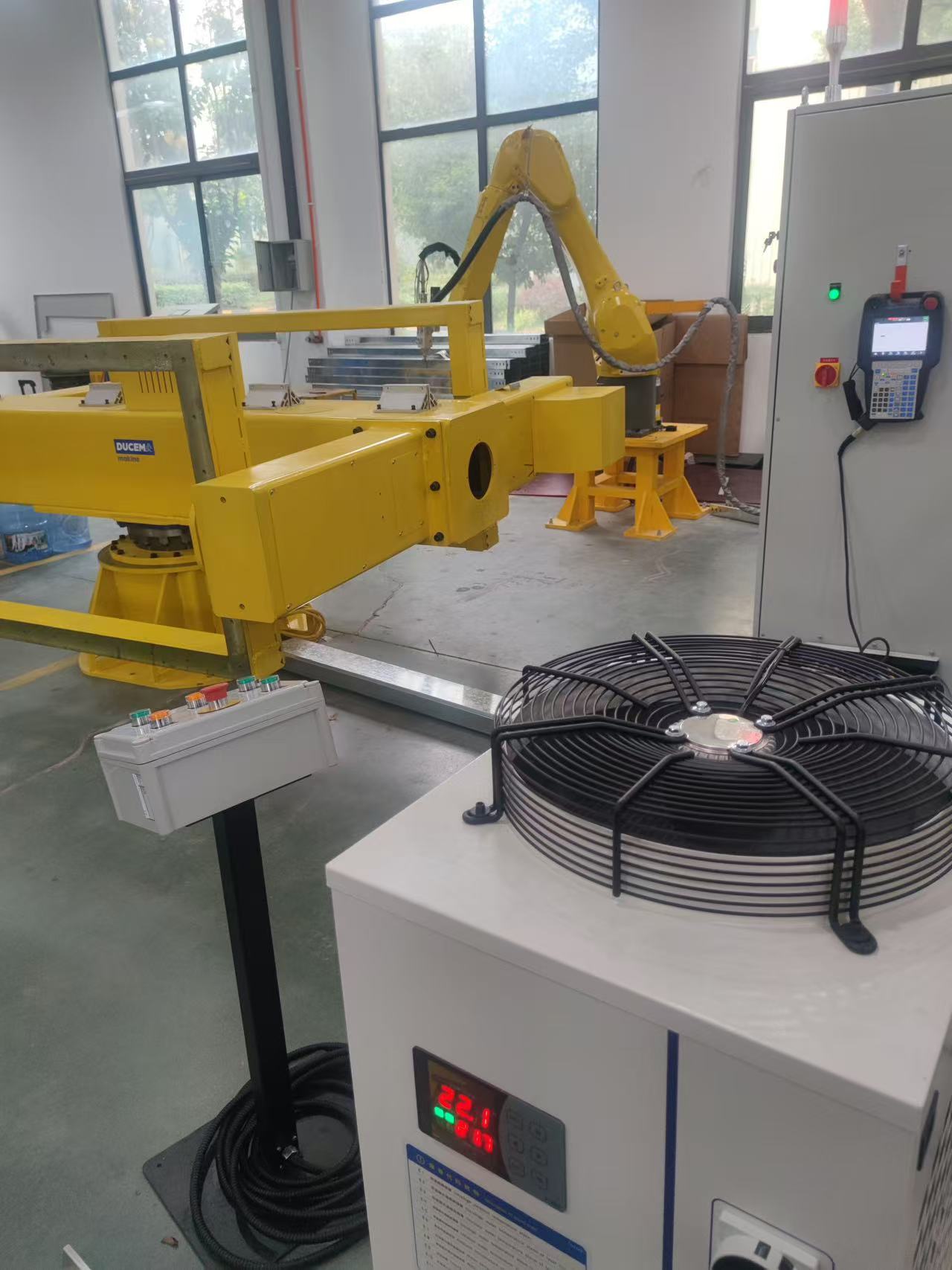 Промышленный автоматический 3D – обзор и цена Industrial Laser Metal Cutter